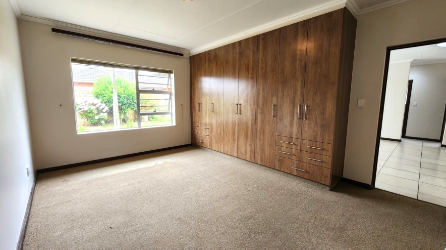 3 Bedroom Property for Sale in Dormehls Drift Western Cape